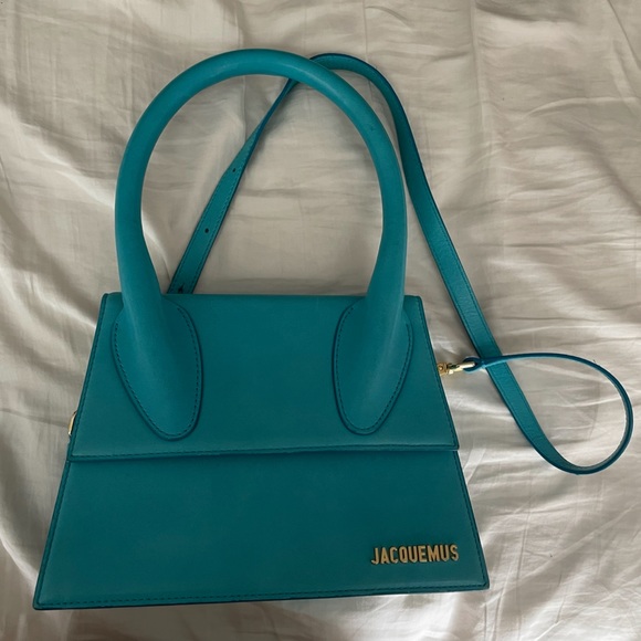 AUTHENTIC Jacquemus blue La Montagne ’Le Grand Chiquito’ bag - Picture 3 of 9